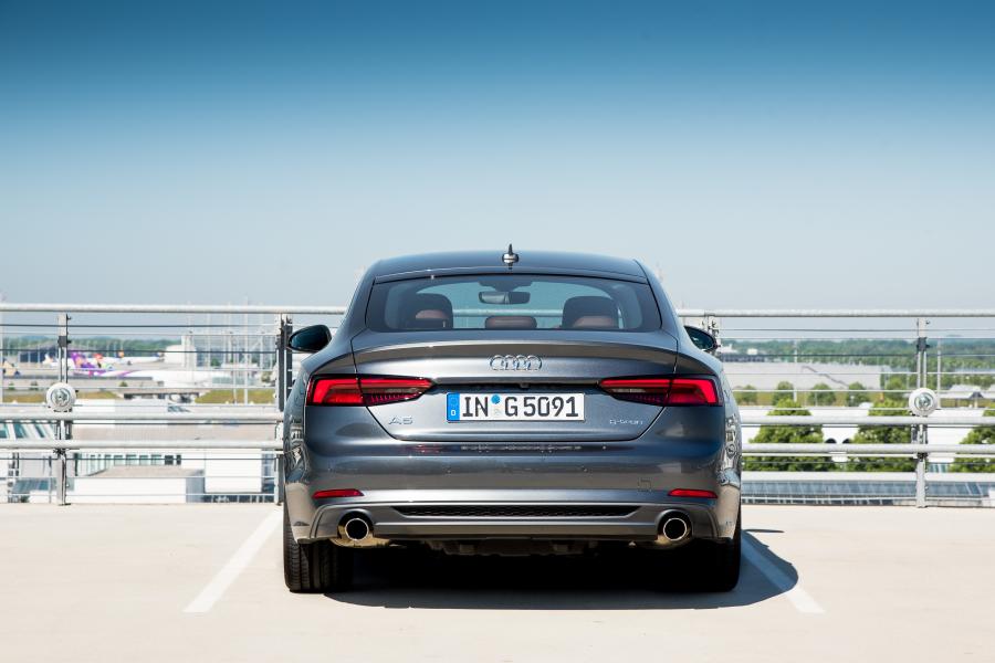  Audi A5 Sportback g-tron S-Line 2016 года  (WW) (фото 13 из 39)